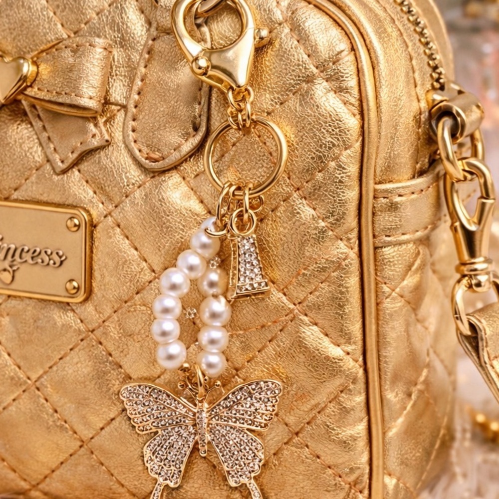 Pearl Butterfly Eiffel Tower Keychain Bag Charm Gold Tone i